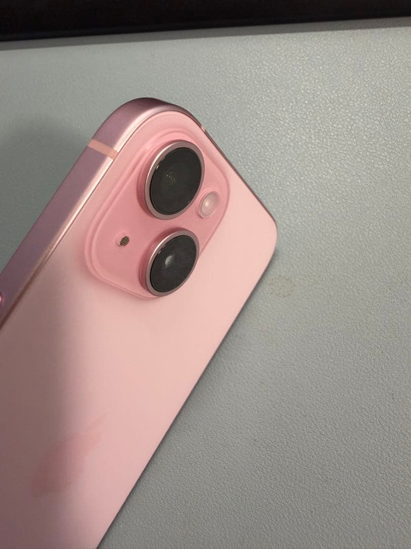 iPhone15 ピンク 256GB SIMフリー 美品
