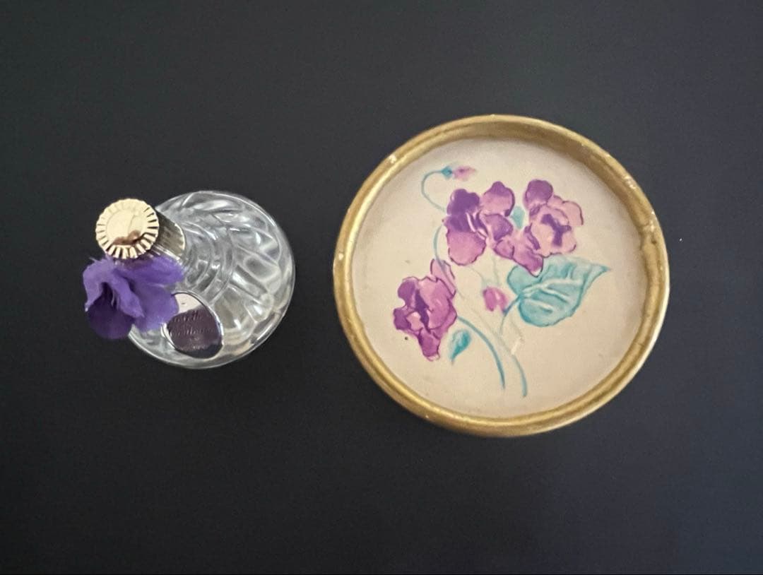 ▪️フランスアンティーク▪️古書＆すみれ香水 ベルドゥ社