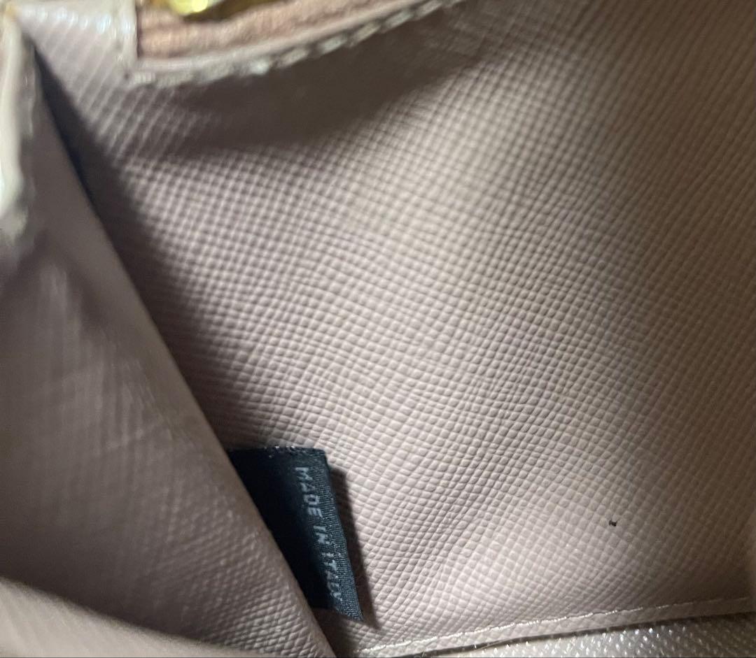 PRADA サフィアーノレザー ショルダーバッグ