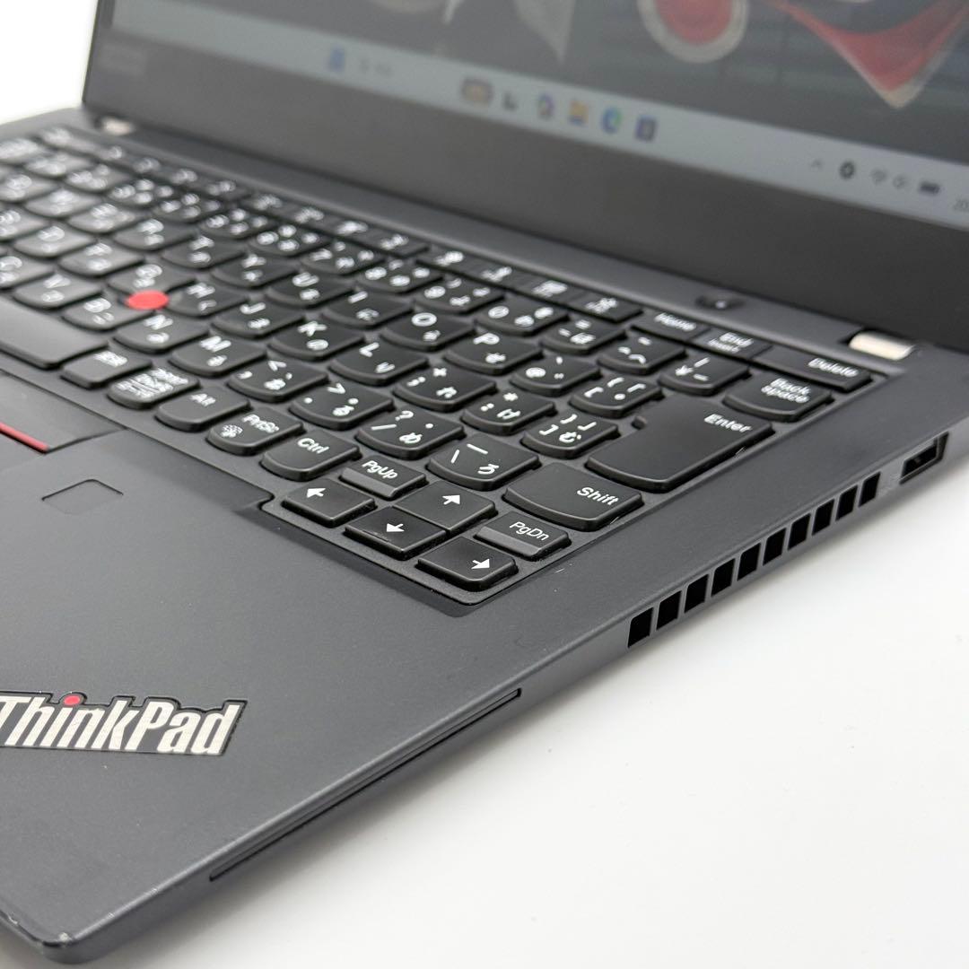 準美品 ThinkPad 第8世代i7 16GB SSD512 11pro 軽量