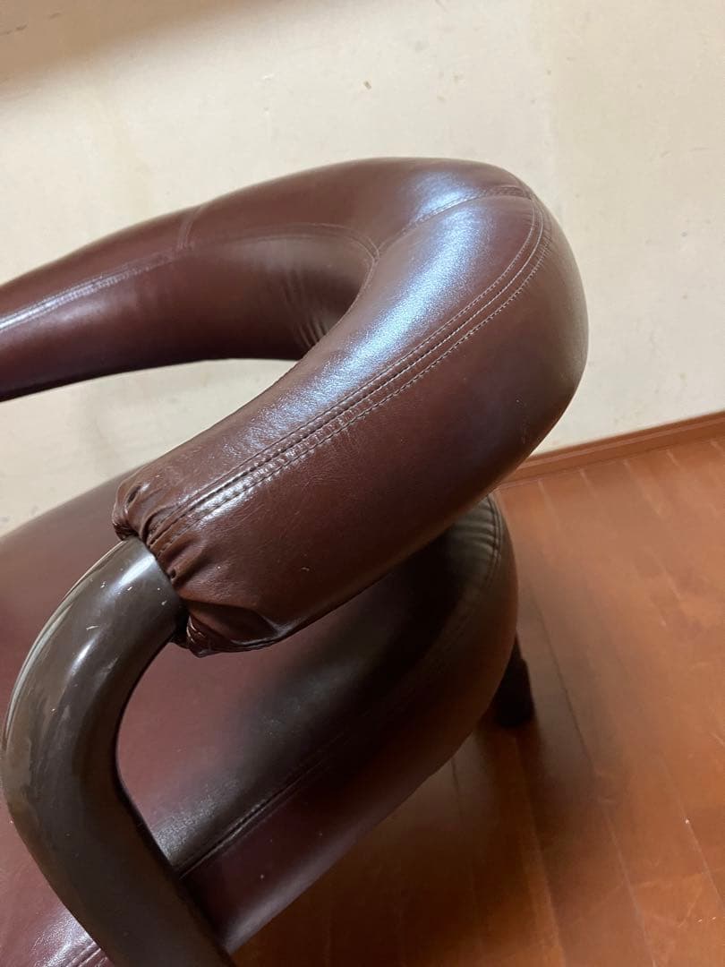 【すし　MOBILIA】　モビリア　革シングルソファ　日本創業③