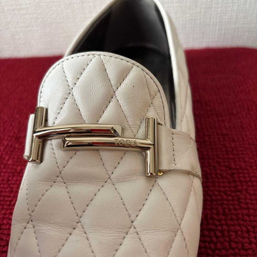 美品‼️✨【TOD’S】トッズ ホワイト ローファー 革靴