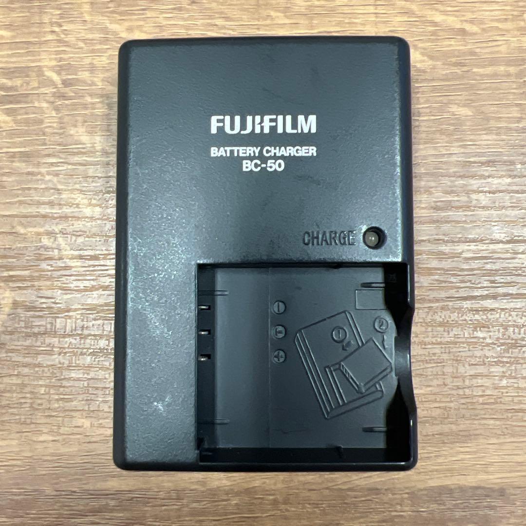 【簡易動作確認済】FUJIFILM FinePixF100fd ブラックコンデジ
