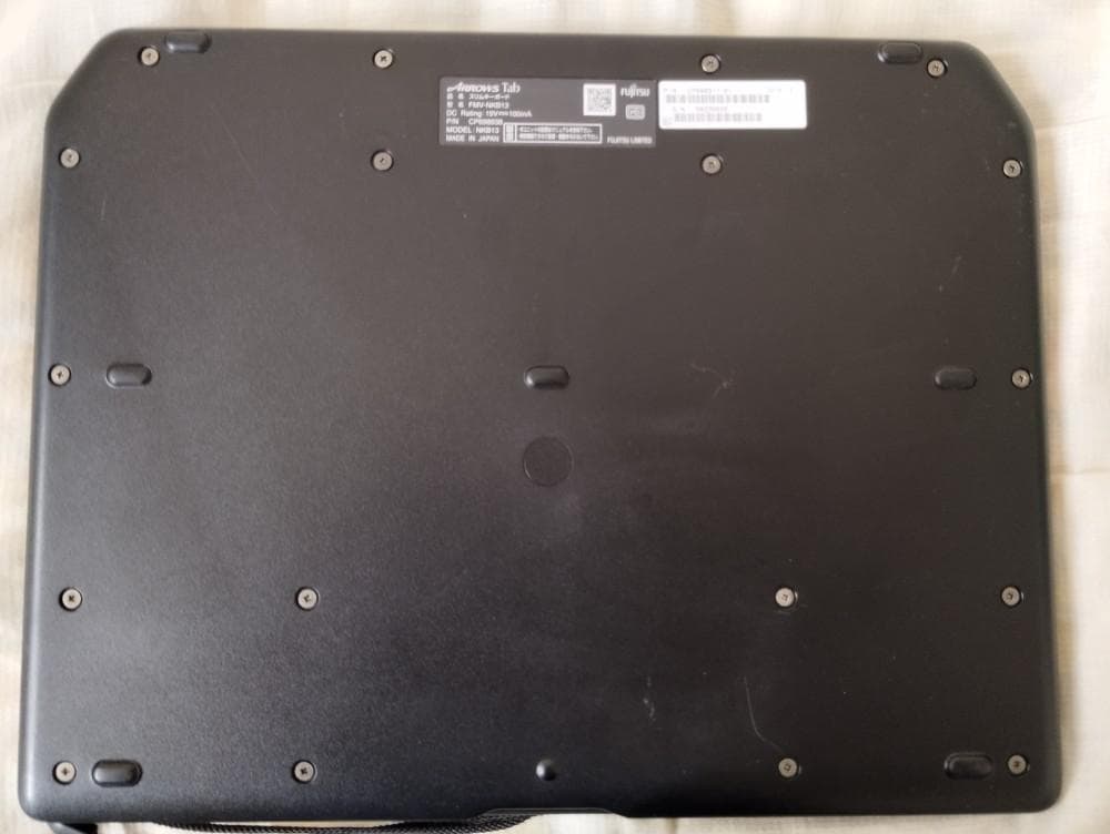 FujitsuArrowsTab Q665/L FARQ05001 中古品