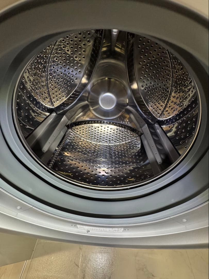 Momo出品　SHARP ドラム式洗濯機 ※12/18-21で発送