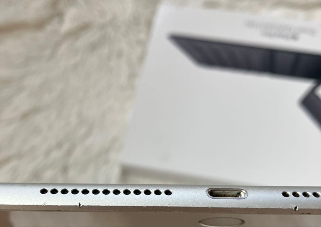 【早い者勝ち】iPad 第7世代 128GB SIMフリー 【すぐ発送】