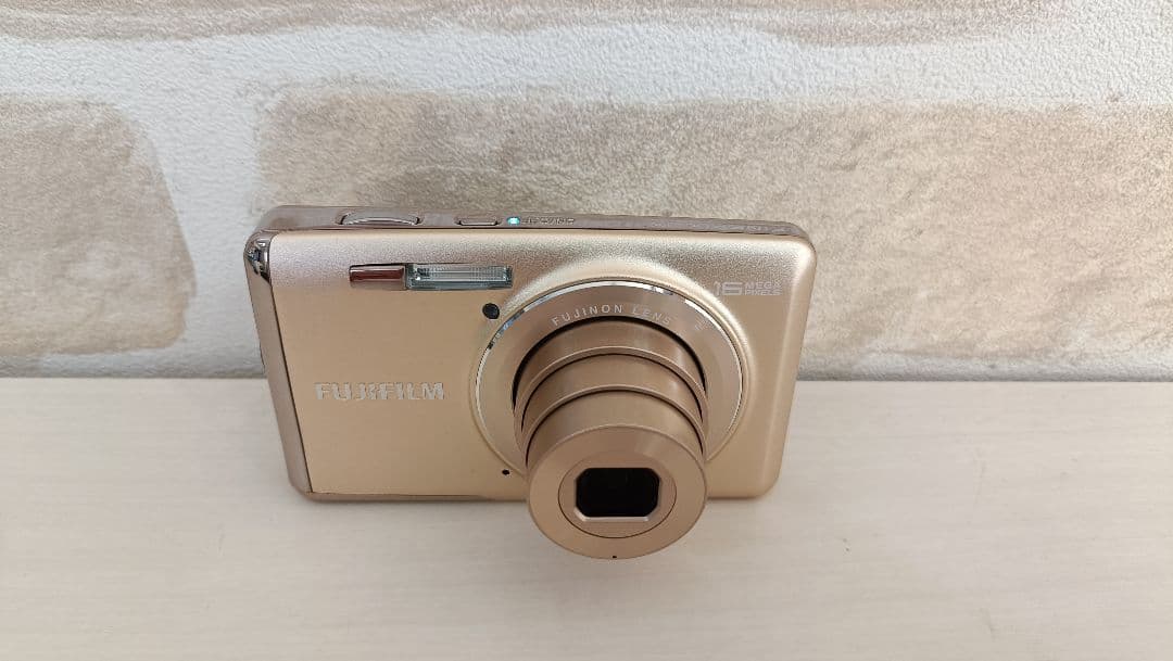 【美品】FUJIFILM 富士フイルム　FinePix JX700　デジカメ