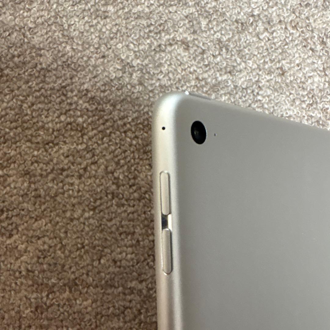 動作確認済Apple iPad Air 2 128GB Wi-Fiモデルシルバー