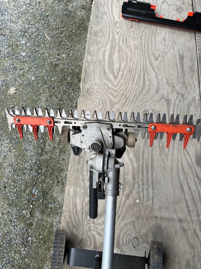 エコー　50Vバッテリー T字型バリカン　BTT510 ECHO 草刈り機