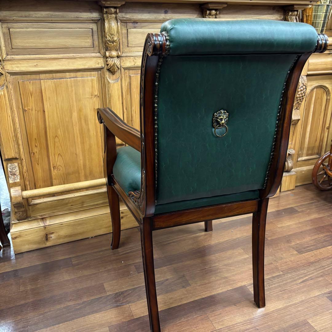 マホガニーアンティーク調 ベルベット アームチェア 高級 大きいサイズのチェア