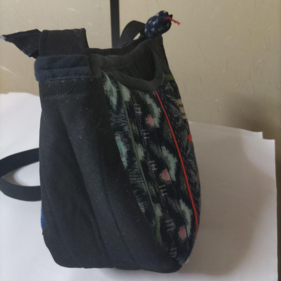 送料込み　(249)手作り　ショルダーバッグ　パッチワーク　絣　染め　絣　木綿