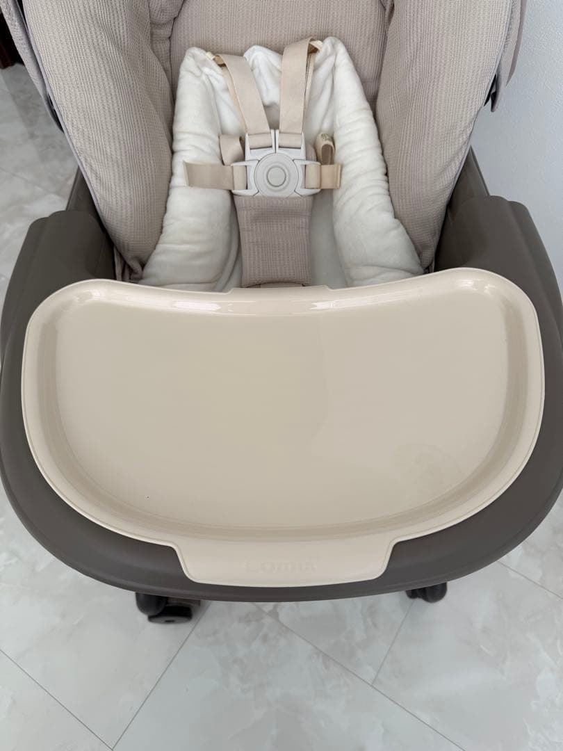 【美品】combi オートスウィング ネムリラ 電動ハイローチェア ドーム付き