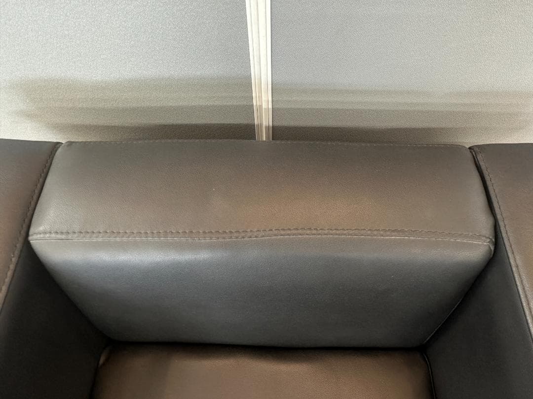 LC2　1人掛けソファ　チェア　ル・コルビジェ　リプロダクト　合革　ブラック