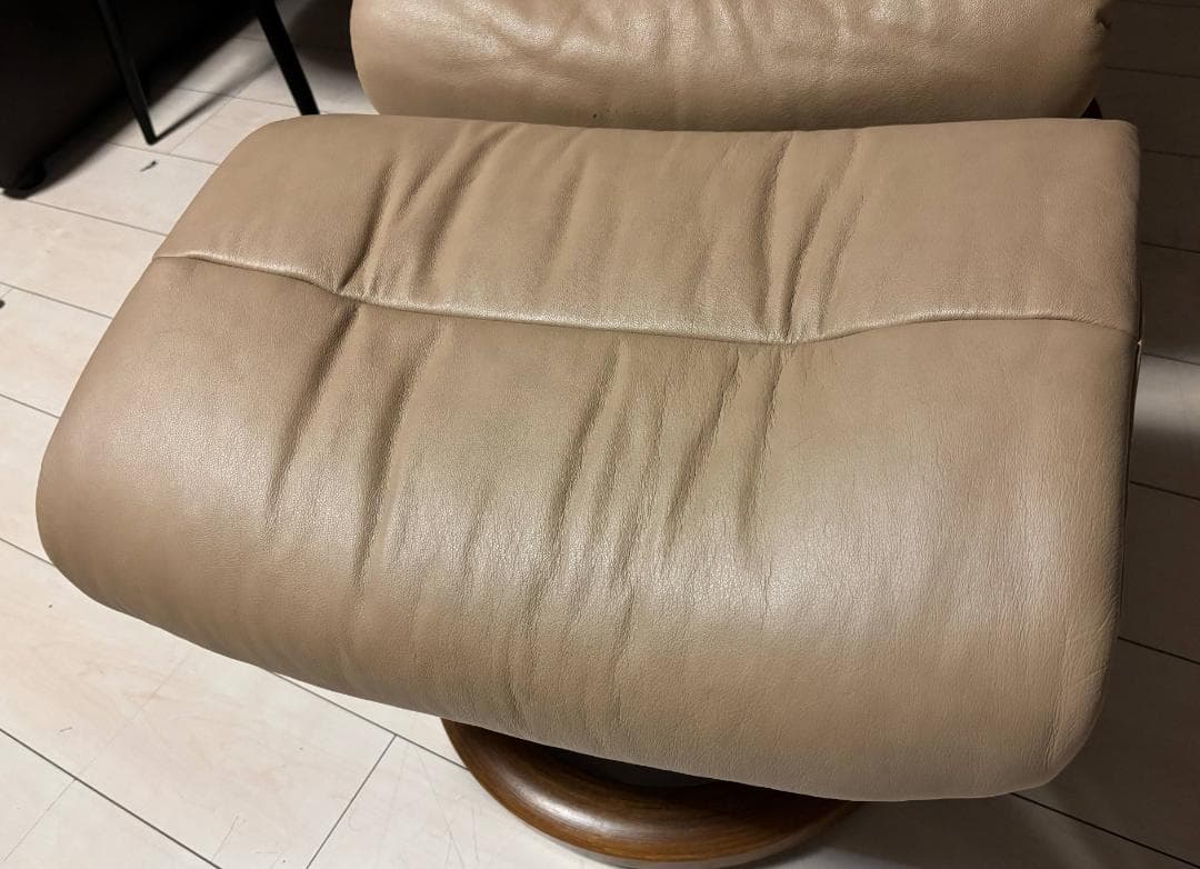 まことくん EKORNESストレスレスリクライニングチェア本革 オットマン