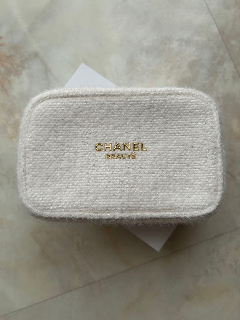 シャネル エッセンシャル ケア セット