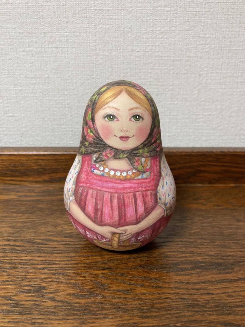 ロシア雑貨☆伝統衣装起き上がりこぼし♪マトリョーシカ タチアナ作