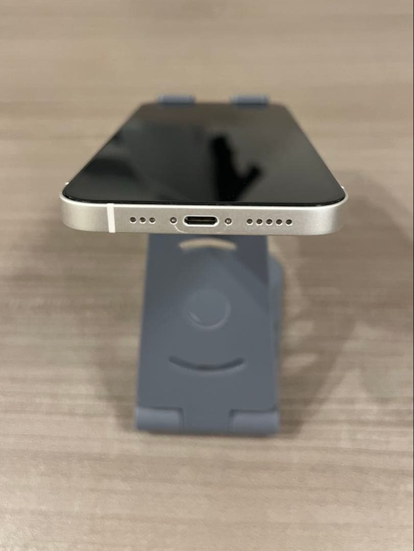 Apple iPhone 12 64GB ケース付き　ホワイト