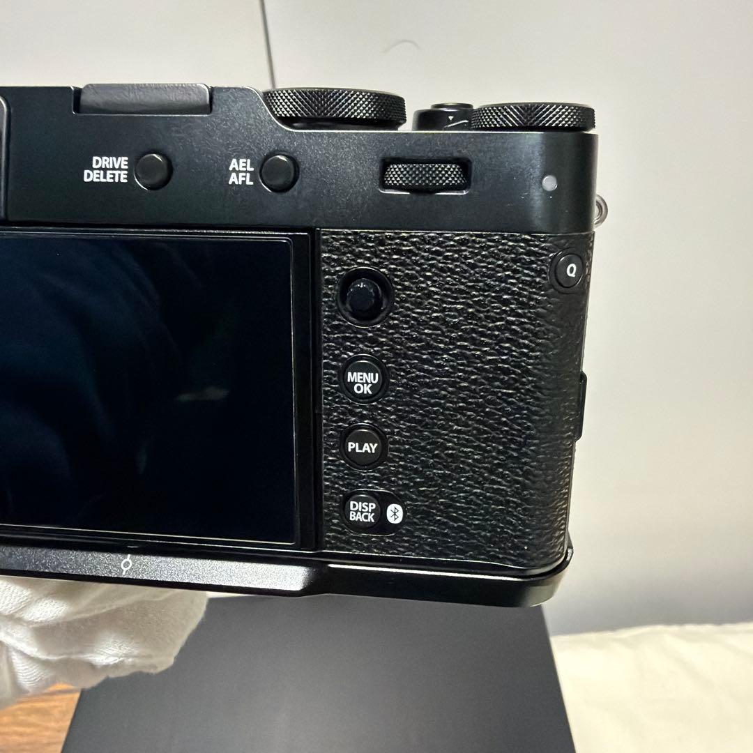 Fujifilm X100Ⅵ 日英2言語設定モデル　付属品多数