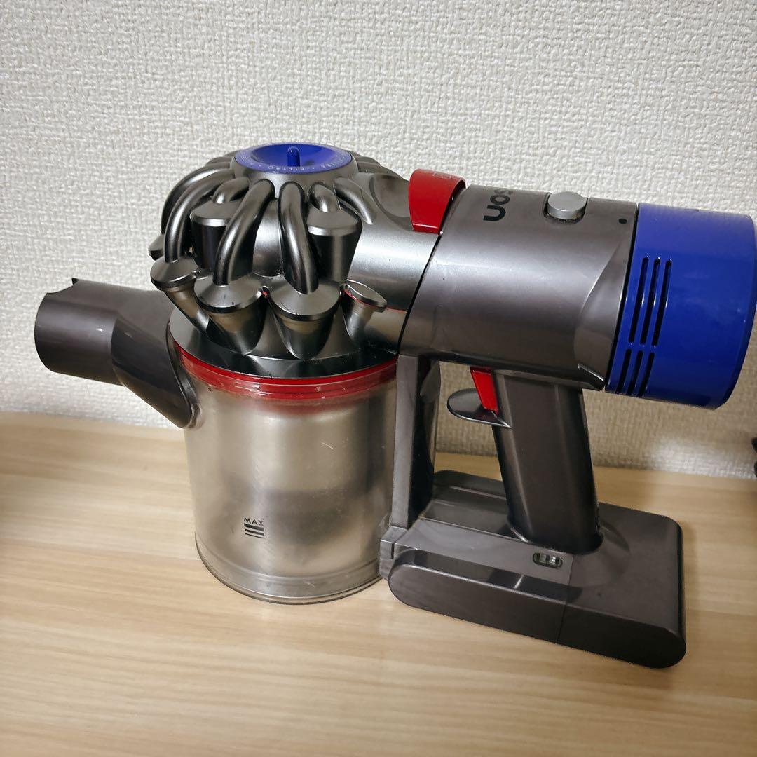 Dyson SV10 V8 コードレスクリーナー　本体　箱あり