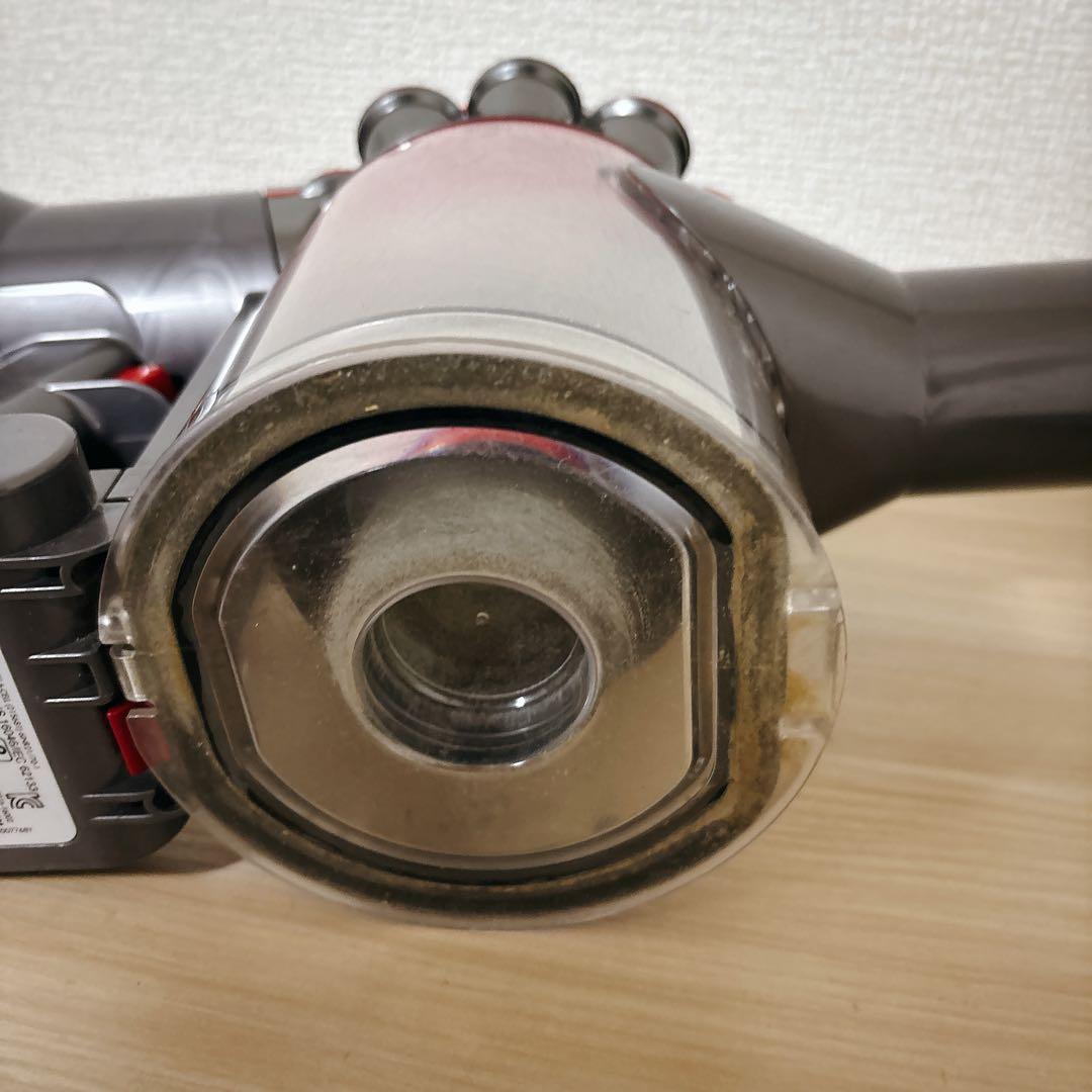 Dyson SV10 V8 コードレスクリーナー　本体　箱あり