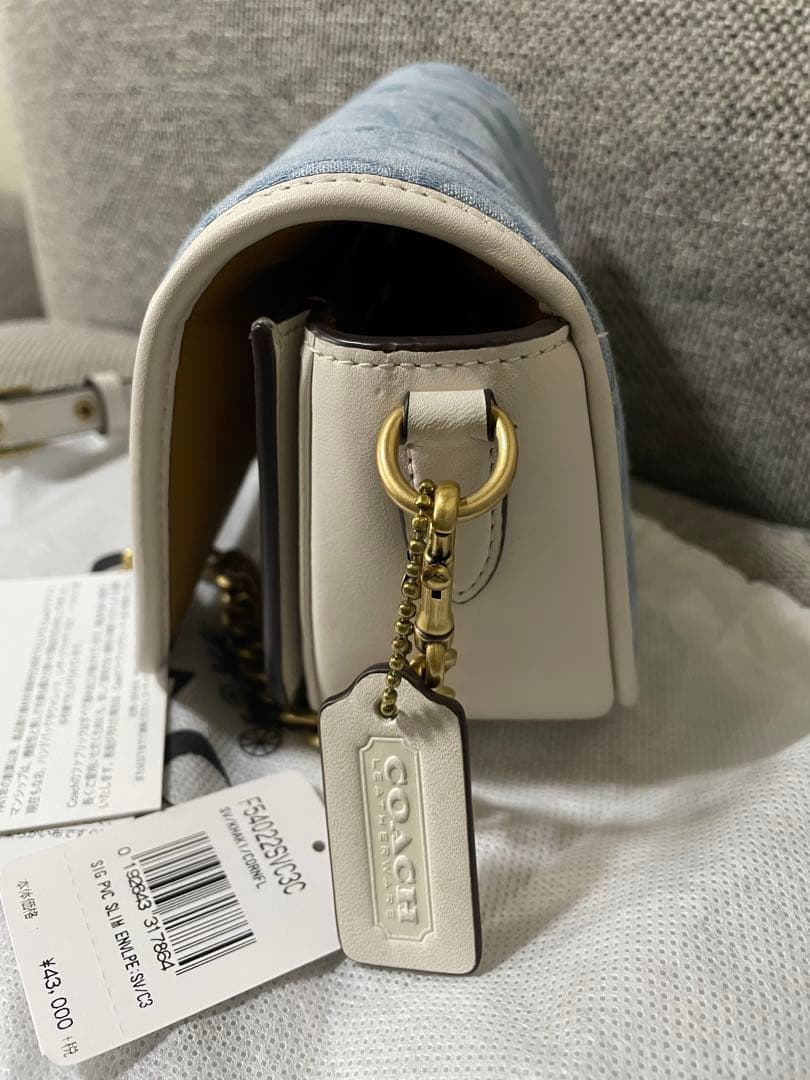 COACH ディンキー 18 シグネチャー シャンブレー