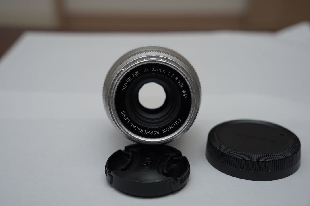 Fujifilm Fujinon XF 35mm F2 R WR シルバー
