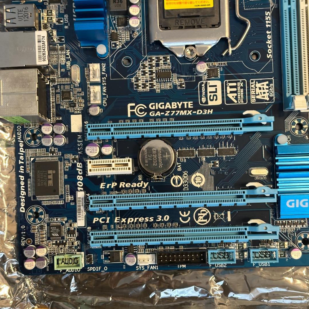 マザーボード GIGABYTE GA-Z77MX-D3H