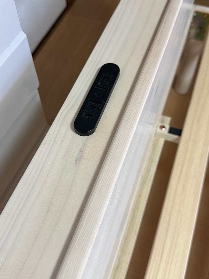 おにぎり　ベッドフレーム　クイーン　美品