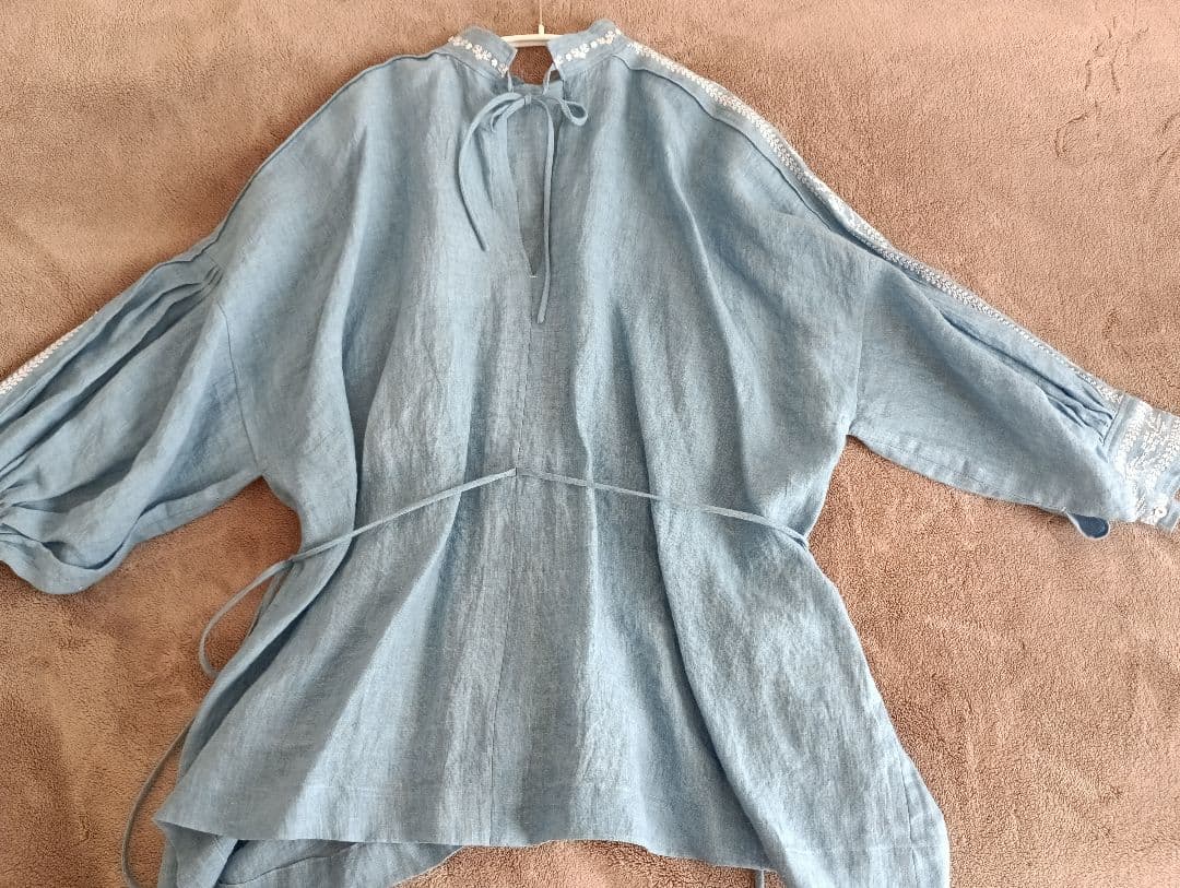 TOWAVASEリネン刺繍ブラウス未使用