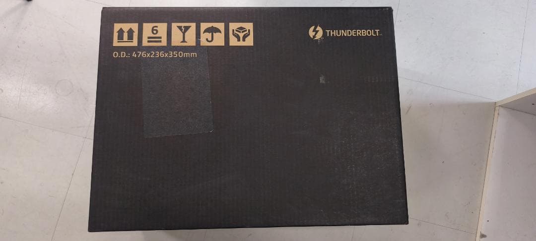 Razer Core X (eGPU)+Radeon RX5500XT セット