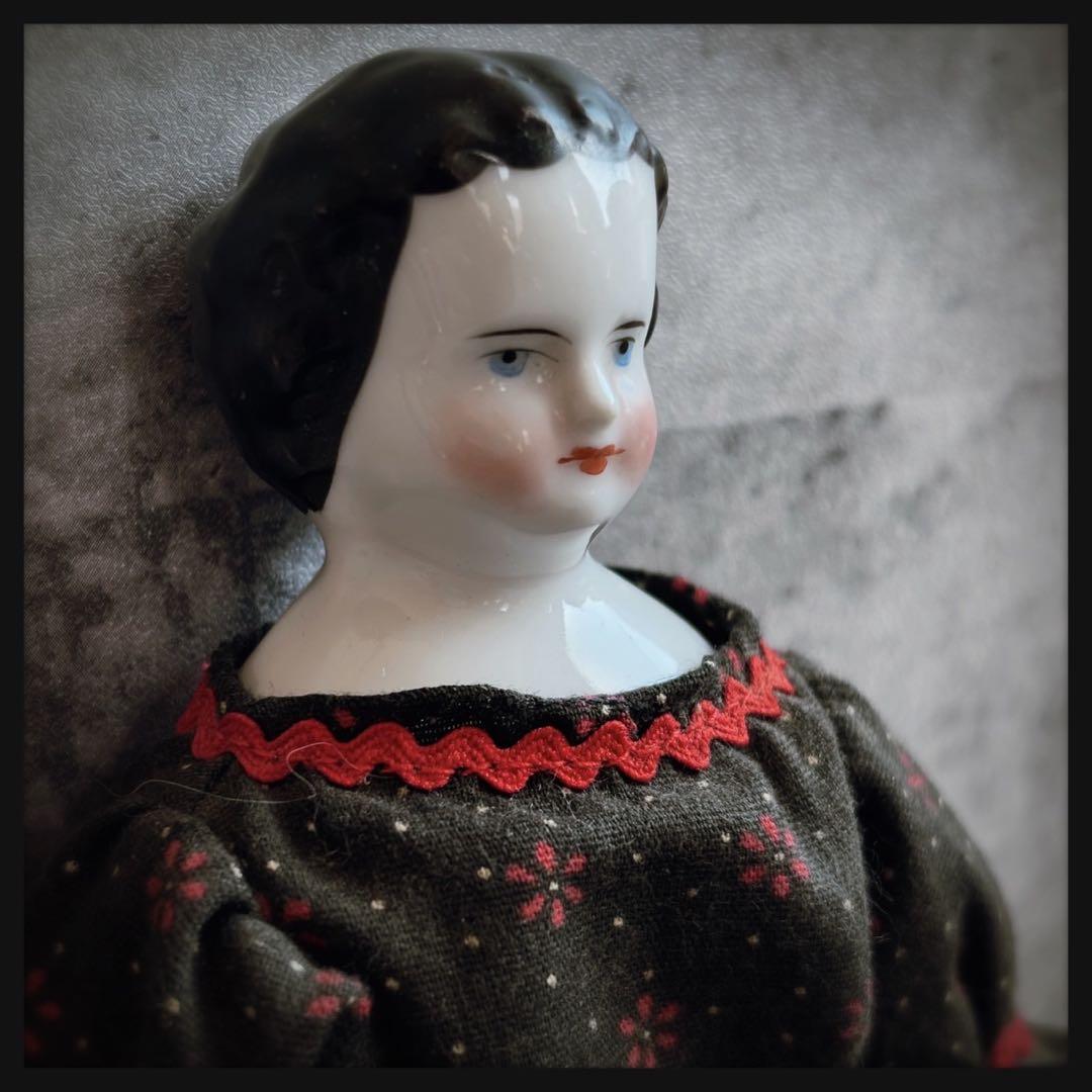 アンティーク チャイナヘッドドール　 クラシカルスタイル ビスクドール