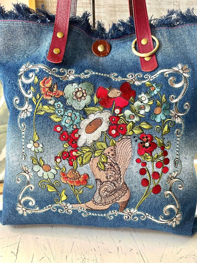 ロラライハリス♡ブルーグラデデニム♡刺繍の本革持ち手のフリンジ肩掛けバッグ