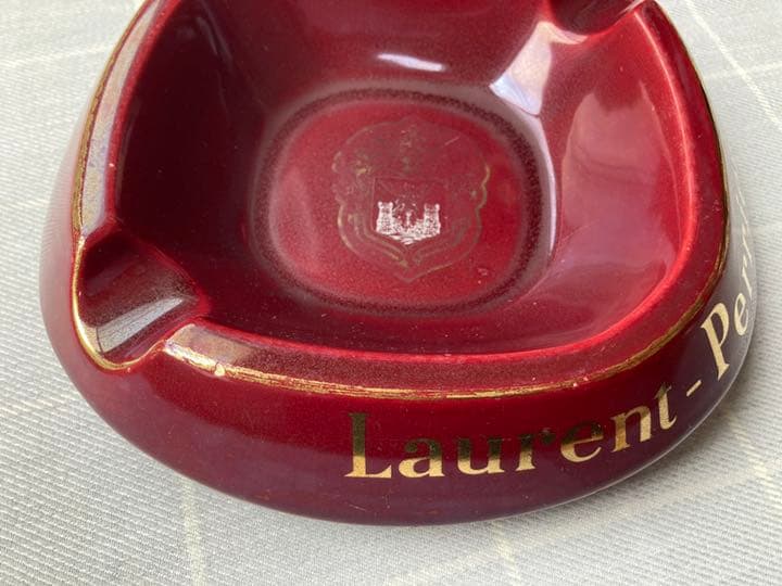 アンティーク　アッシュトレイ　Laurent-Perrier