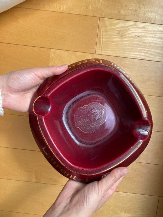 アンティーク　アッシュトレイ　Laurent-Perrier