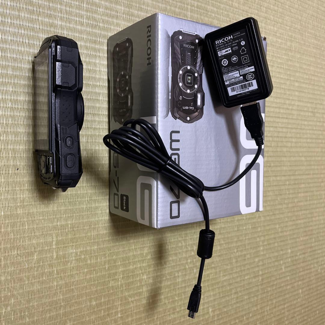 リコー　RICOH WG-70 コンパクトデジタルカメラ　液晶フィルム貼付使用