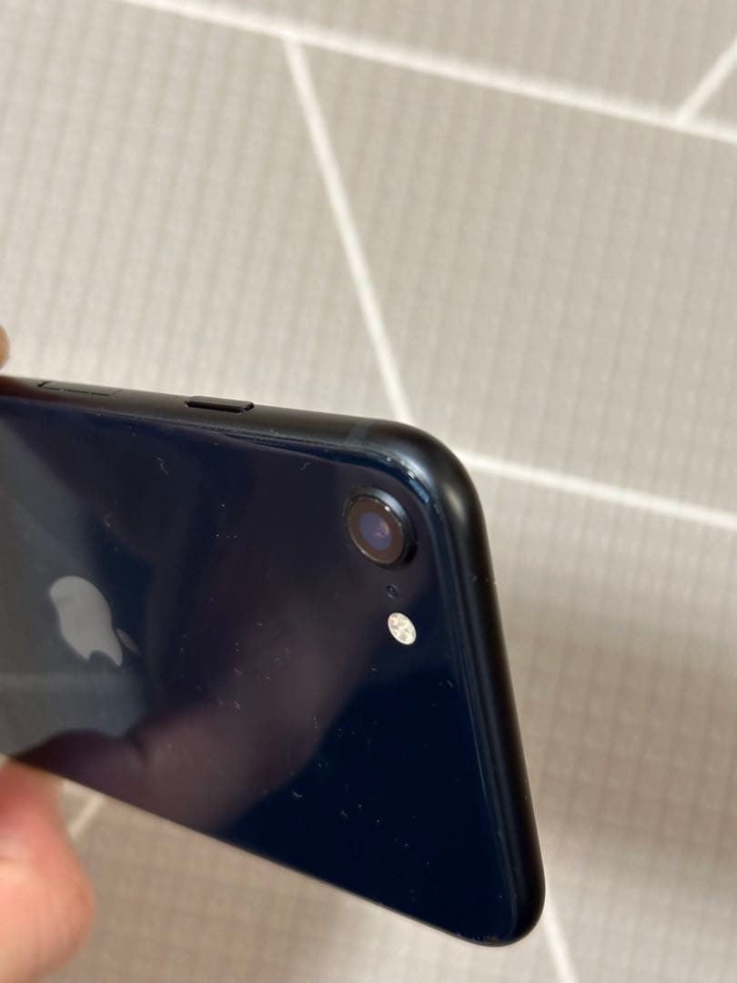 〈バッテリー最大容量97%〉iPhoneSE 第3世代 64GB SIMフリー