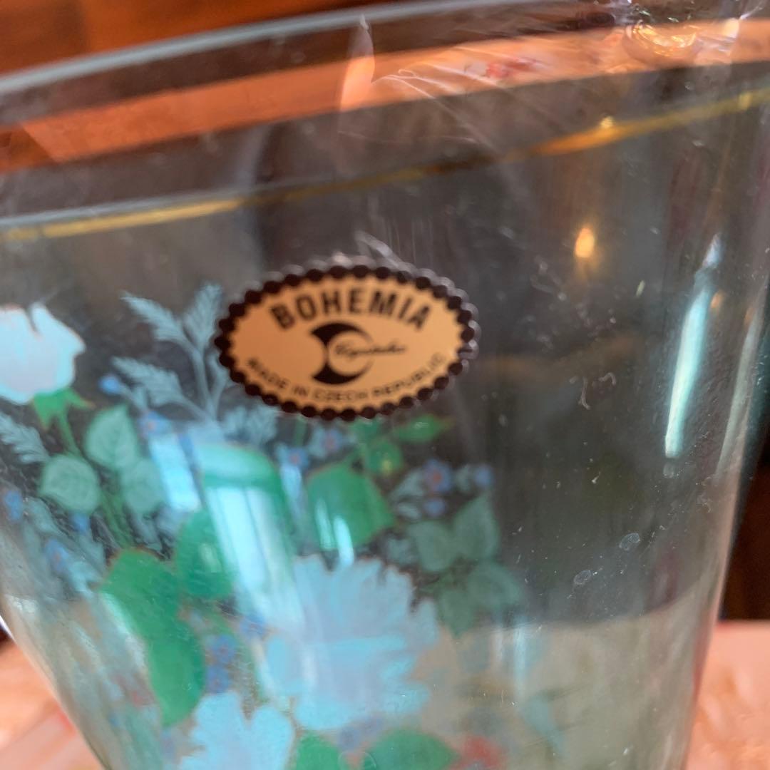 ブルー　ボヘミア花瓶　薔薇　大