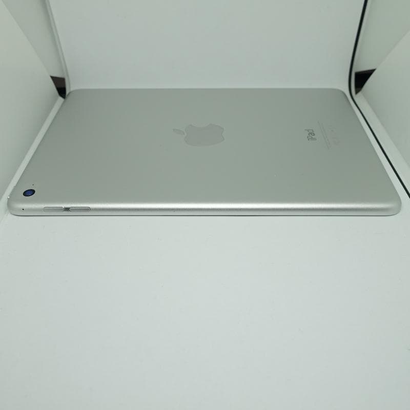 Apple iPad mini 4 128GB Wi-Fi シルバー
