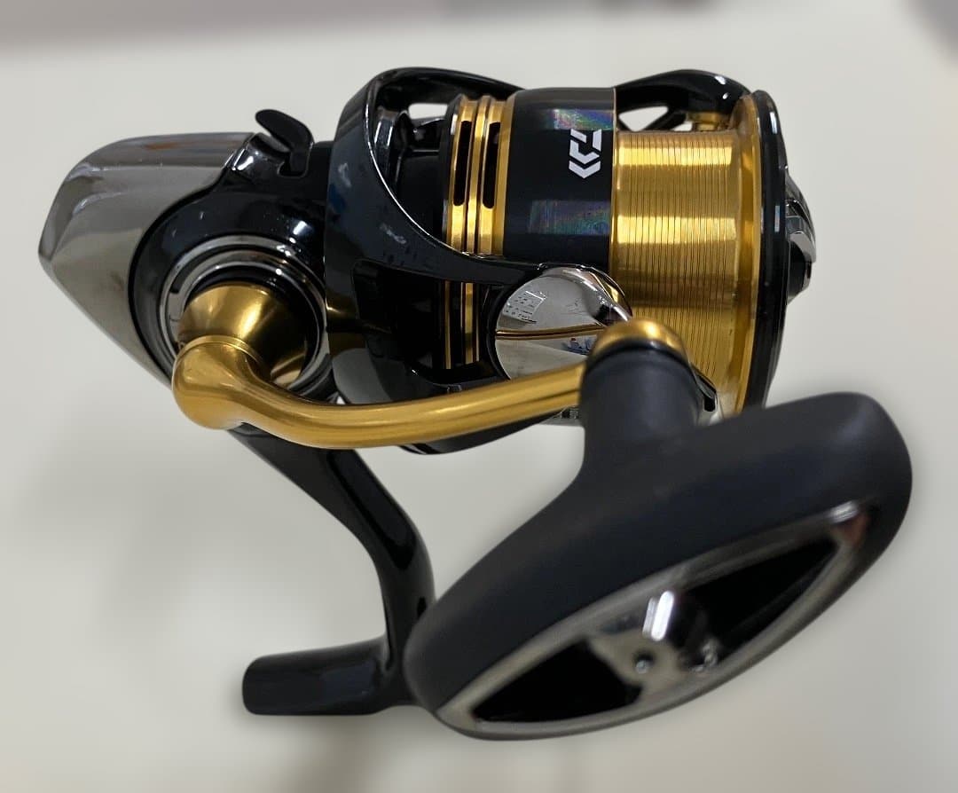 DAIWA 23LEGALIS LT3000-CXH フィッシングリール