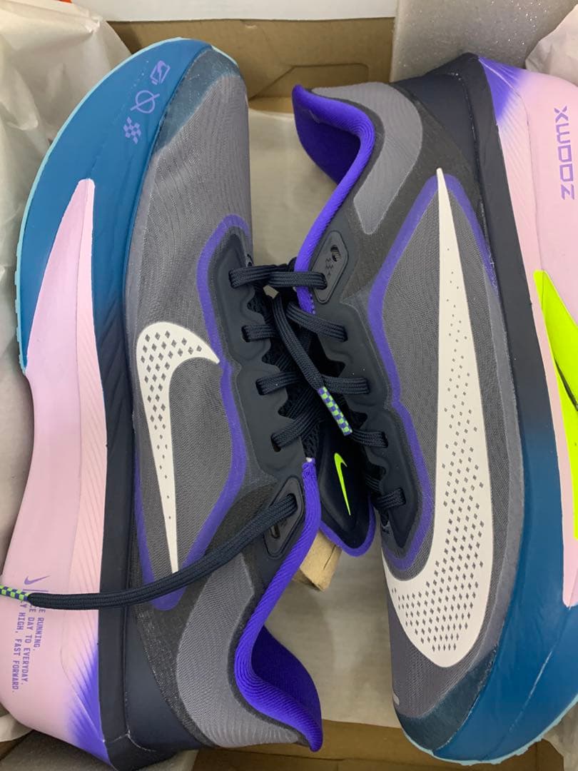 【未使用品】NIKEズームフライ27.5cm