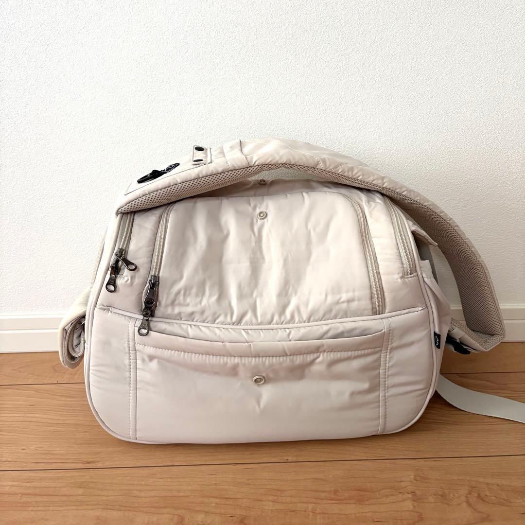 SSOOOK SLINGBAG(V.スマート、バッグが左)