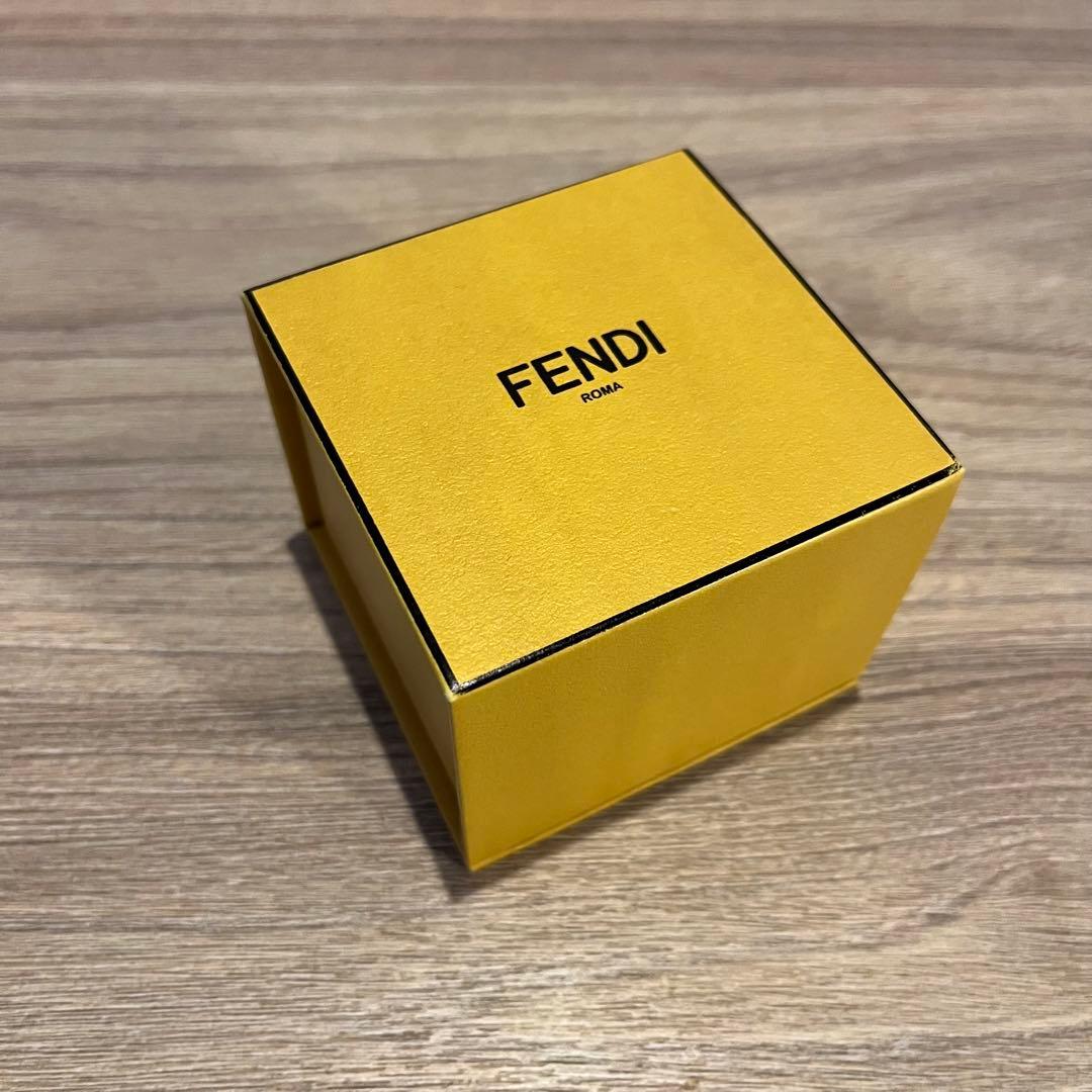 FENDI FFモチーフピアス FFロゴ　シングル　片耳　ゴールド