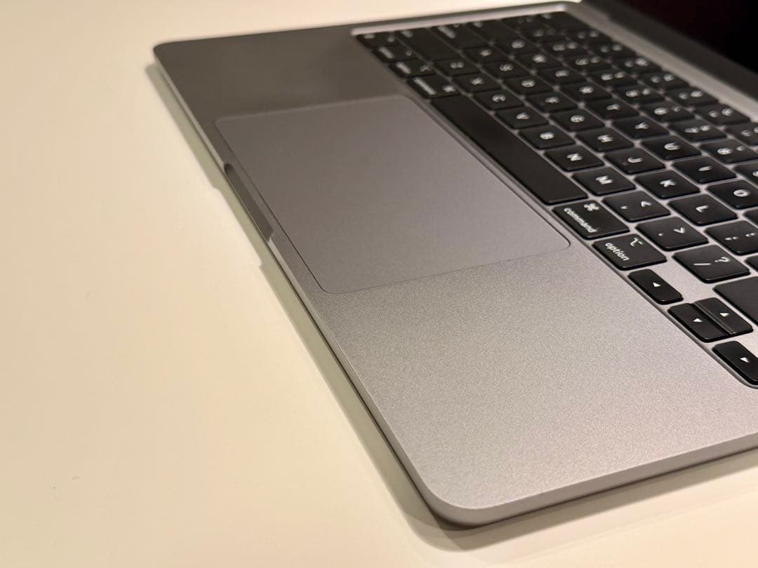 M2 Macbook Air 13.6in スペースグレイ　512GB US配列