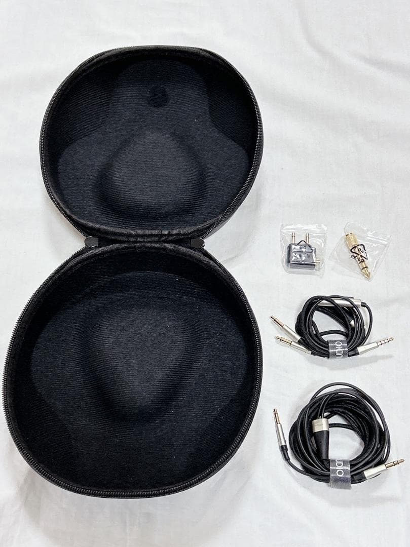 美品　M99C-WS　MEZE 99 Classics Walnut シルバー