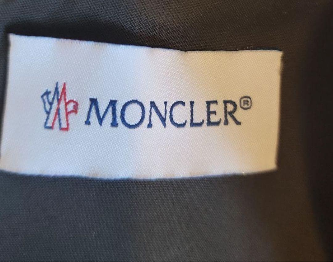 ★MONCLER　HYKE　トップス★