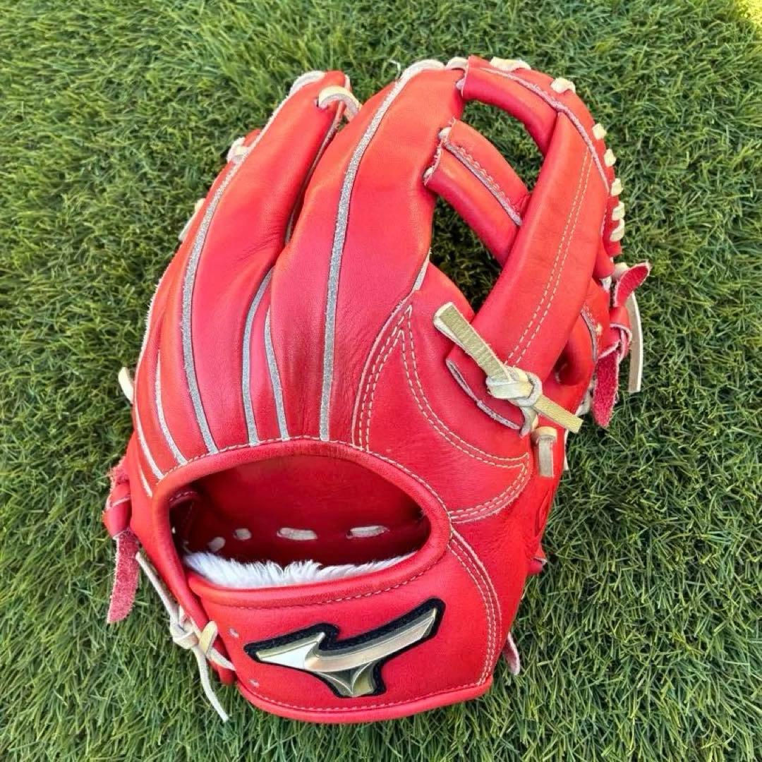 ミズノ グローバルエリート軟式グローブ 赤