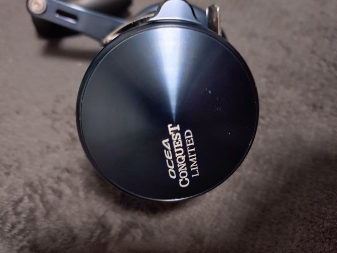 【極美品・完備品】シマノ オシアコンクエスト リミテッド 301HG（左）