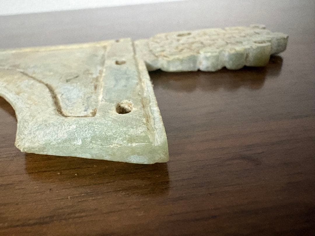 石？玉？の中国的置物　刀　中国美術　長さ21cm 125g