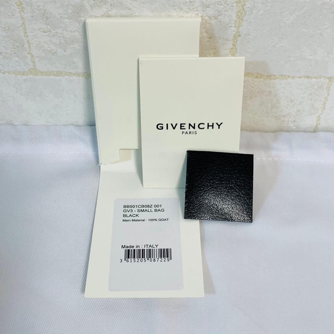 【miiii】GIVENCHY ジバンシィ GV3ショルダーバッグ