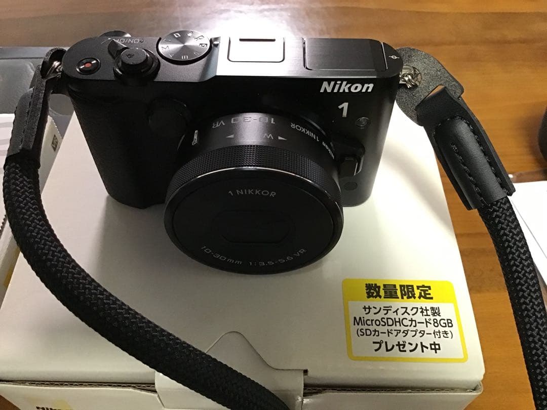Nikon 1 V3 ミラーレス10-30mm 30-110mmレンズ付極美品